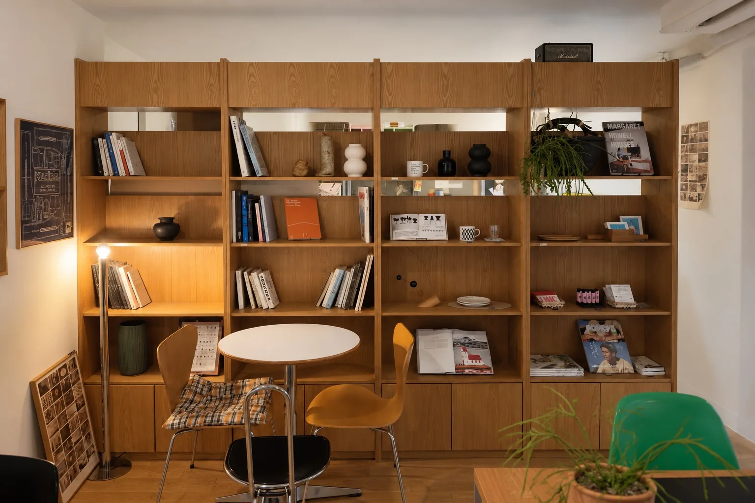 Furniture for BRAUNHAUS 대표 이미지